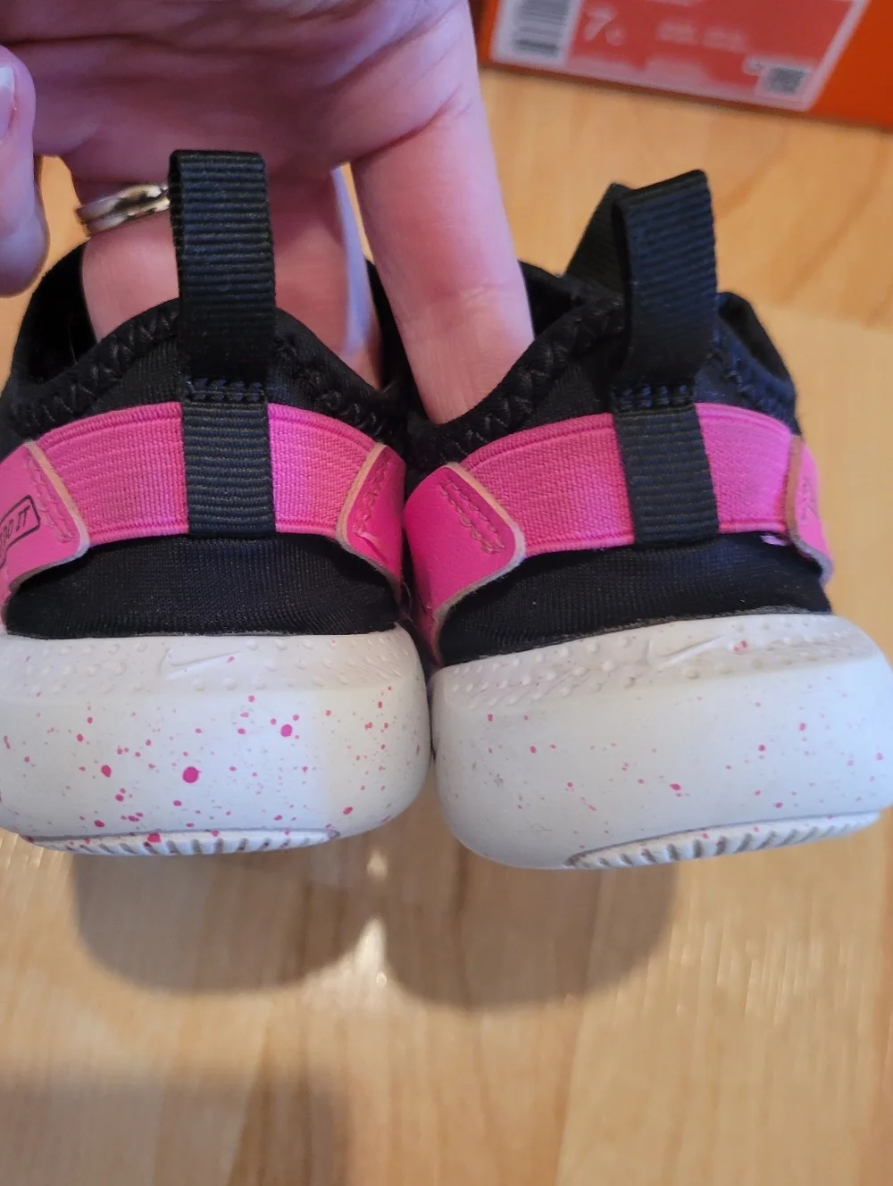 Nike Flex Runner 4 Fuchsia Black Toddler Size 7